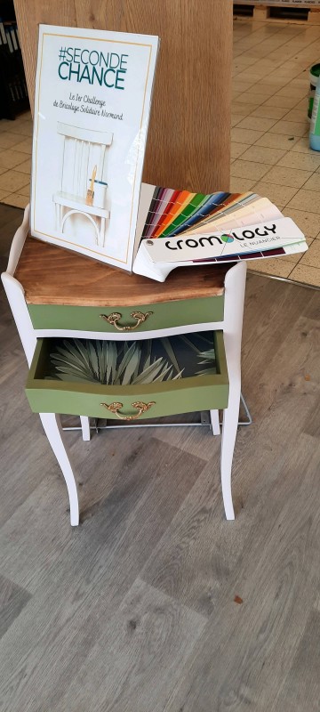 Rénover vos anciens meubles avec Marchand Label Qualité et les peintures Zolpan.