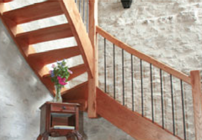 Comment peindre des supports bois brut ?