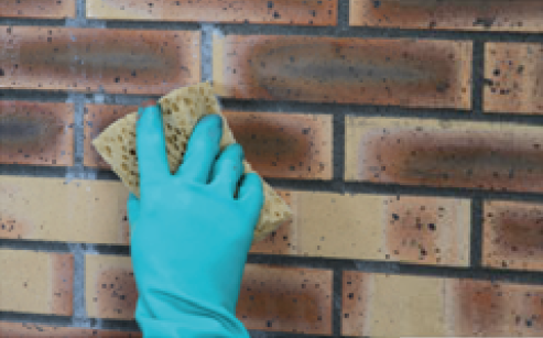 retirer les traces de laitance sur des parements de briques à Dieppe 76